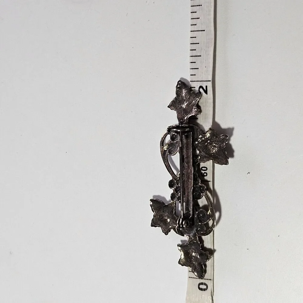 Brass Colored Grape Vine Vintage Brooch